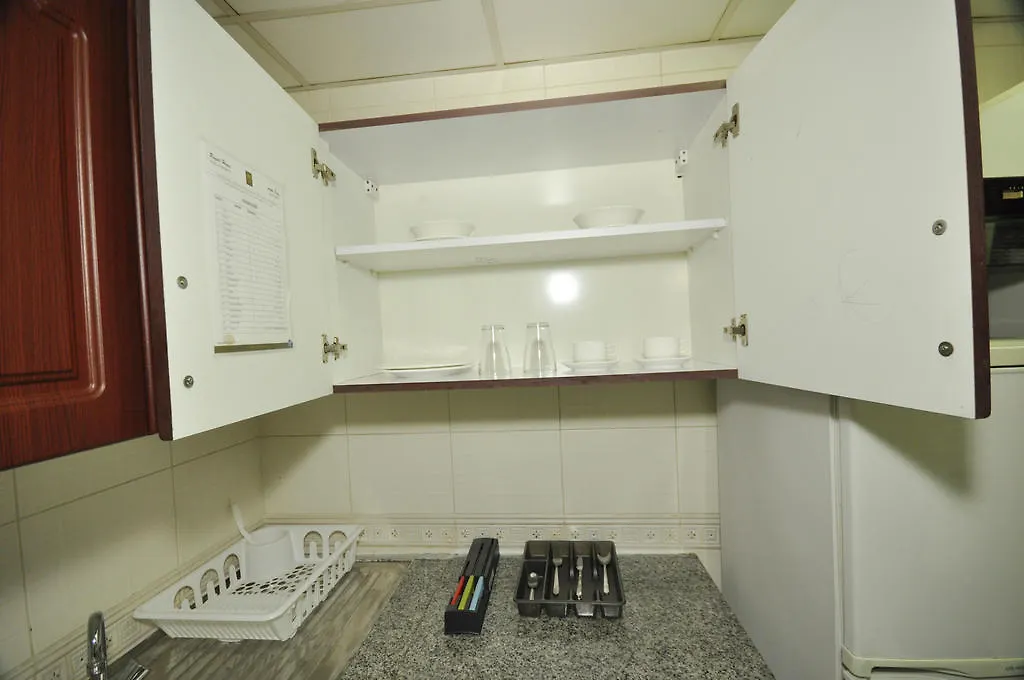 High End Hotel Apartments Дубай 3*,